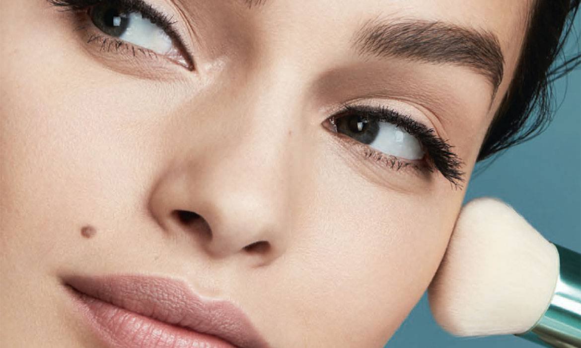 Maquillaje Duradero Brocha Luma Grothe Maquillaje Image